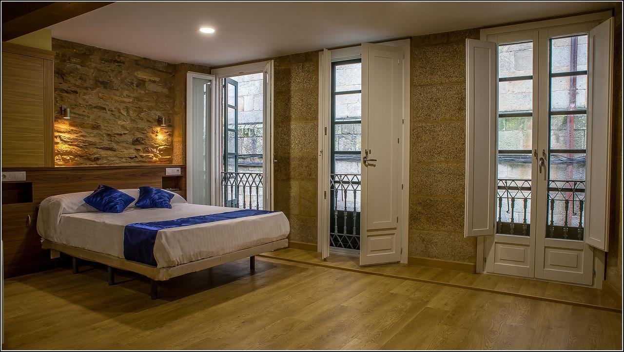 Oxford Suites ซานติอาโก เด กอมโปสเตลา ภายนอก รูปภาพ