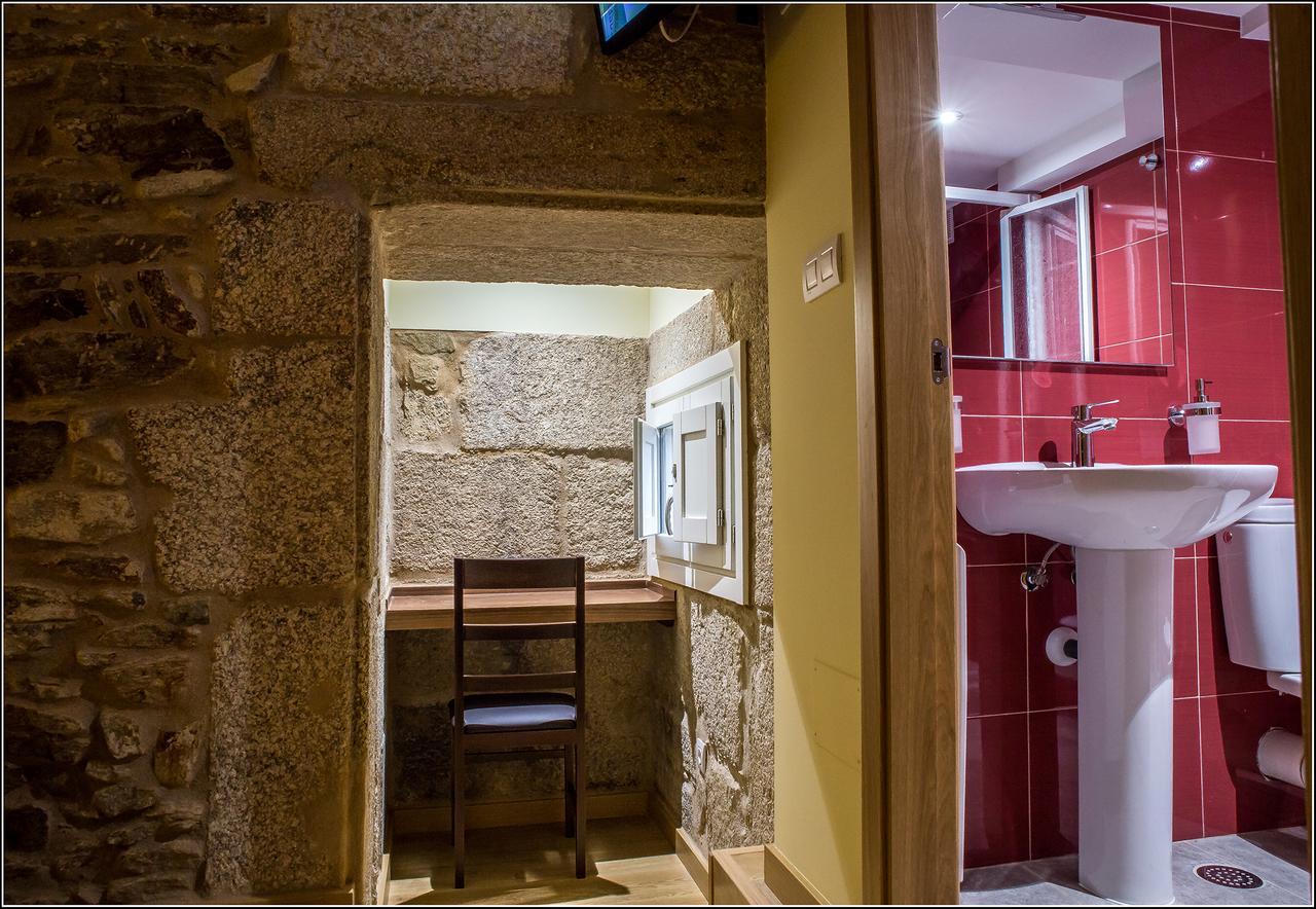 Oxford Suites ซานติอาโก เด กอมโปสเตลา ภายนอก รูปภาพ