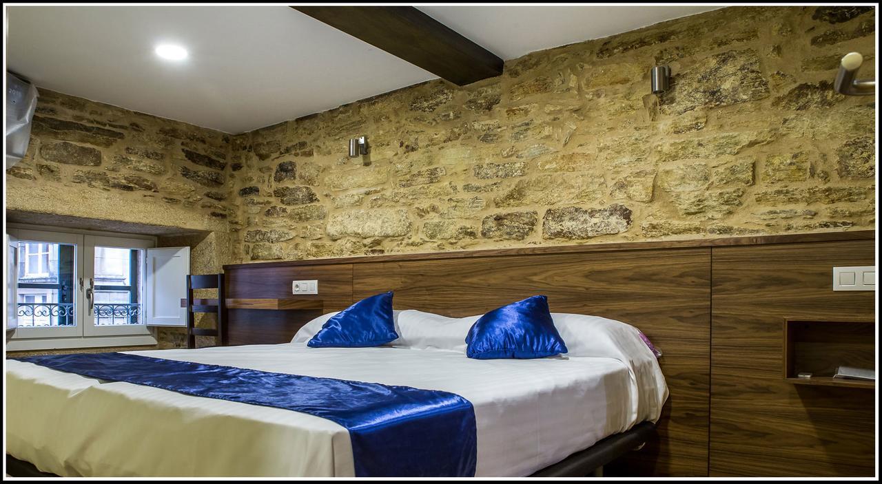 Oxford Suites ซานติอาโก เด กอมโปสเตลา ภายนอก รูปภาพ